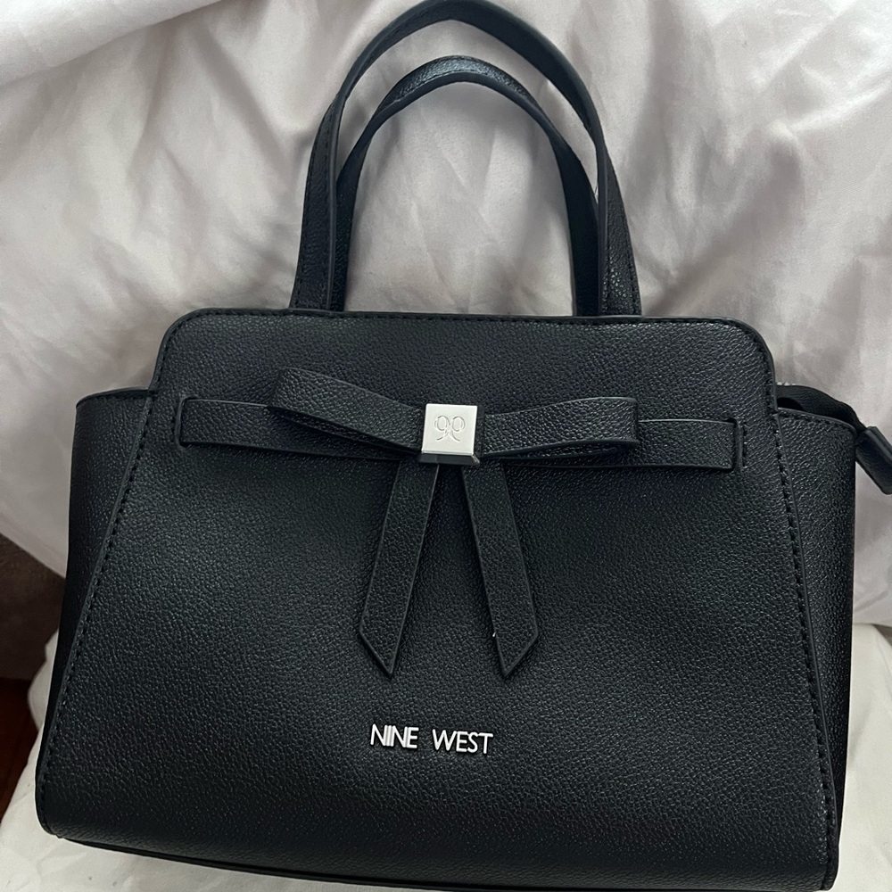 Nine West black shoulder bag. *shoulder strap missing*
